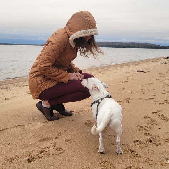 Meet your Posher, Holly - Picture 9 of 14